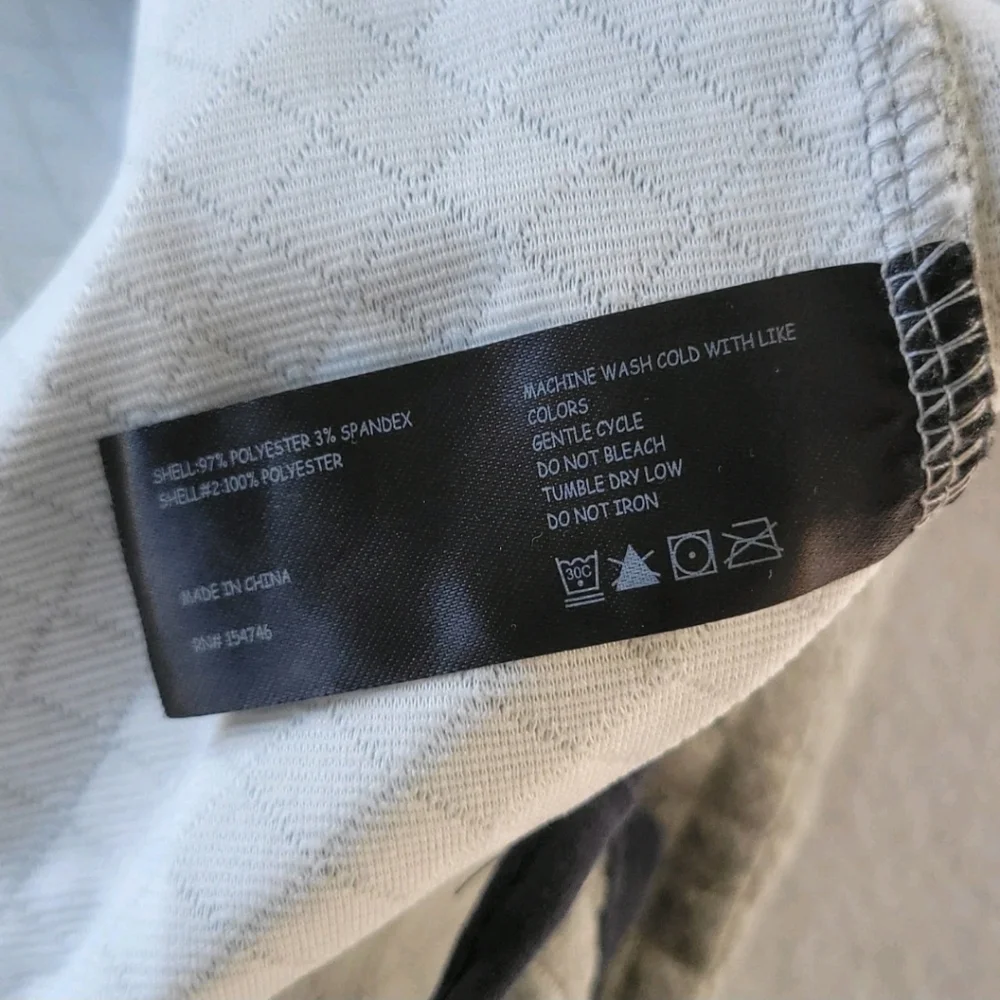 Mountain and Isles‎ Forest Gray Quilted Pullover/2 front pockets Size 1X And 3X